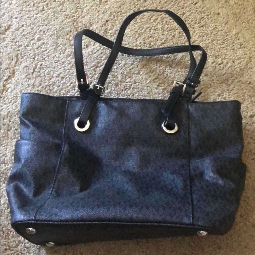 Black Michael Kors purse